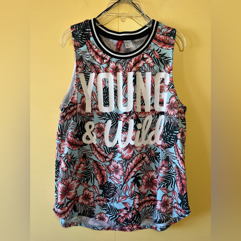 Divided by H&M Divided by Activewear Top Womens Size M "Young & Wild"